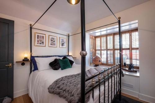 Cowes Apartment | Stunning- The Nautilus Bungalow Cowes IOW