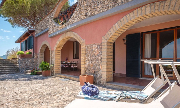 Monte Argentario House | Stunning villa for 8 guests with WIFI, pool, TV and terrace