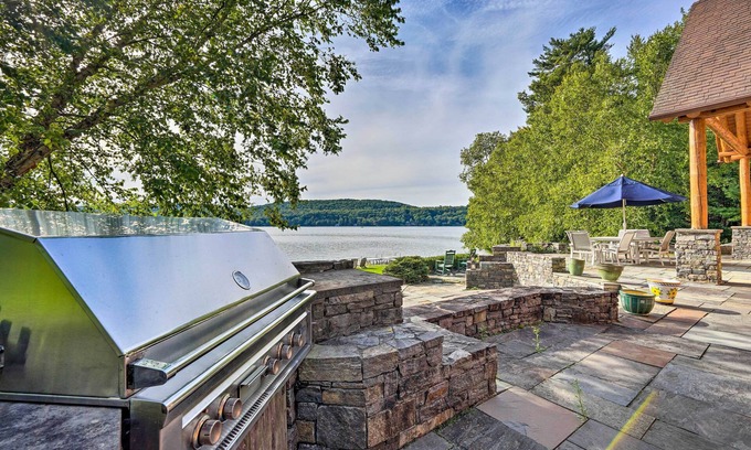 Poultney Cabin | Stunning Vermont Cabin w/Private Lake Access