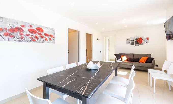 Lignano Sabbiadoro Villa | Stunning villa with jacuzzi - Beahost Rentals