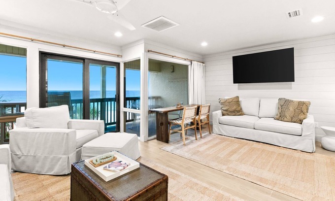 Fort Bay Condo | Stunning views await at Latitude 29 Unit 21