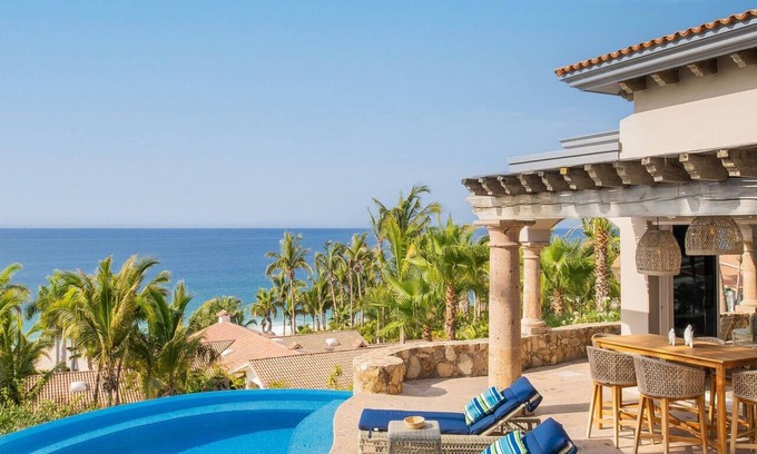 Palmilla Villa | Stunning Villa in Del Mar w/Chef, Butler & Steps from the Swimmable Beach!