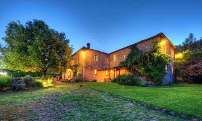 Simignano Villa | Stunning Villa: 24 guests, private SwimmingPool