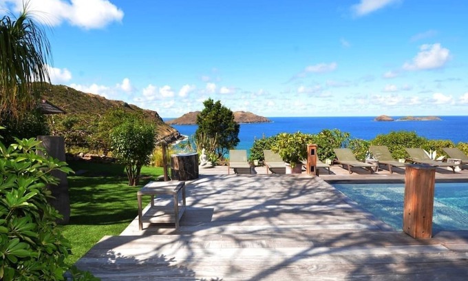 Anse des Cayes House | Stunning Villa Amancaya, Ocean View, Gym, + WIFI