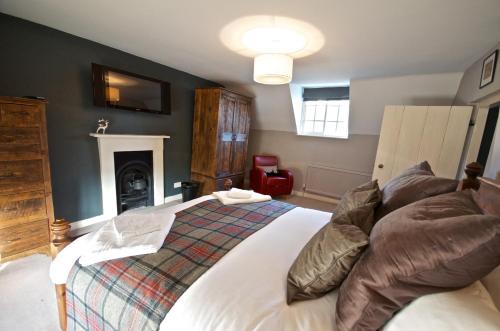 Westow House | Stunning Yew Tree Cottage