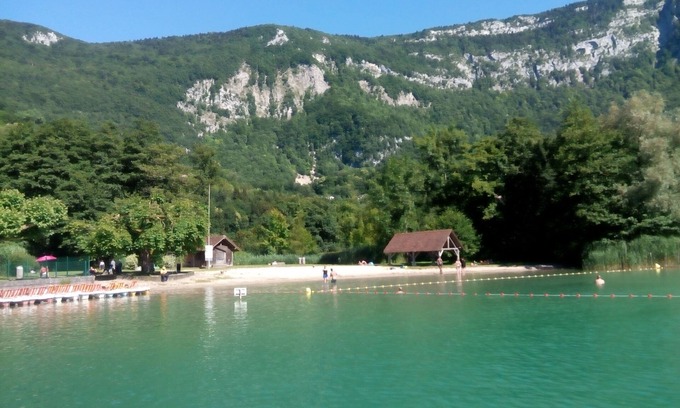 Aiguebelette-le-Lac Apartment | Stylish 1-Bedroom Apartment