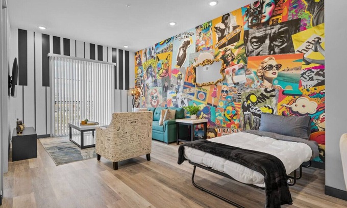 South Nashville Apartment | Stylish 1BR Retreat - Close to Music City Magic!