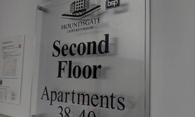 Nottingham City Centre Apartment | Stylish 2-Bed Luxury Apartment in Nottingham City