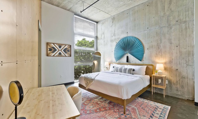 The Gulch Condo | Stylish 2 Bedroom in the Gulch