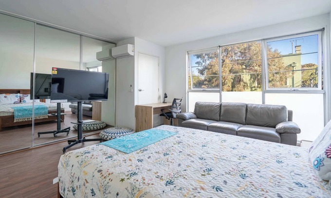 Brunswick House | Stylish 2BR Brunswick Home