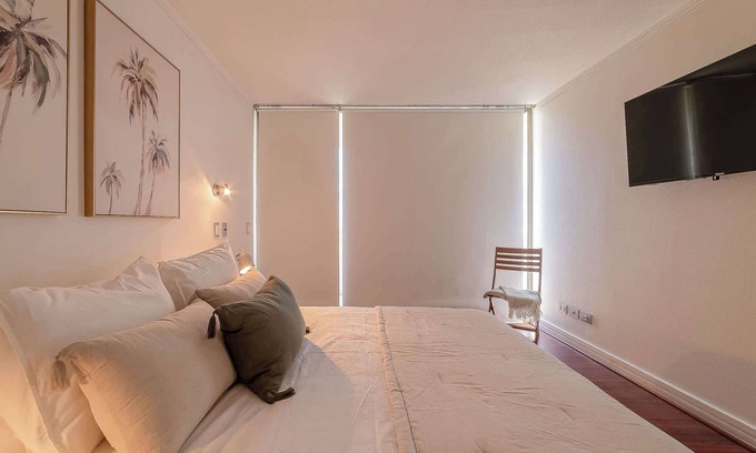 Apoquindo Apartment | Stylish 2BR in Las Condes Walk to Mall & Park