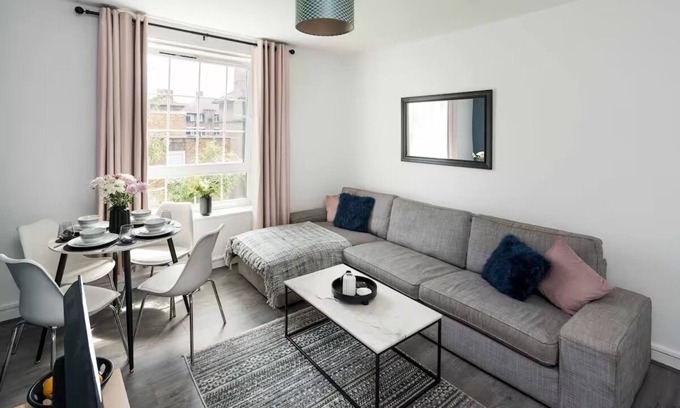 Bermondsey Apartment | Stylish 2BR - London Bridge/Borough Market - Central Tourist Spot