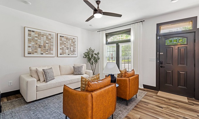 Germantown House | Stylish 2BR Retreat Minutes from NuLu & Downtown!