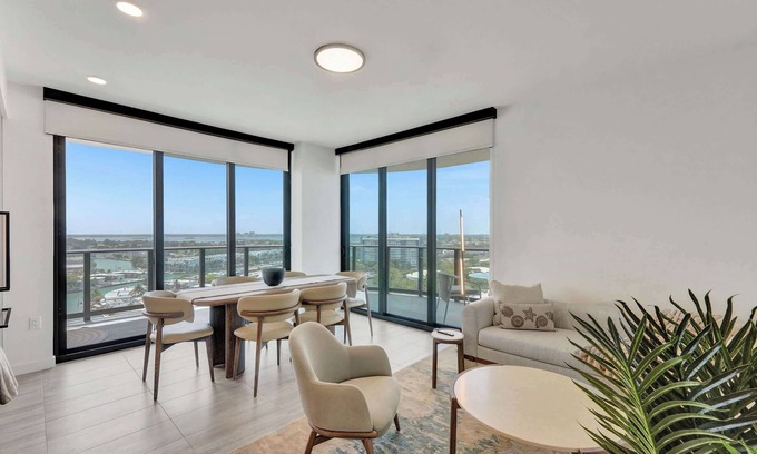 North Beach Condo | Stylish 3BR/2BA Condo – 17th Floor, Pool, Minutes from the Sand