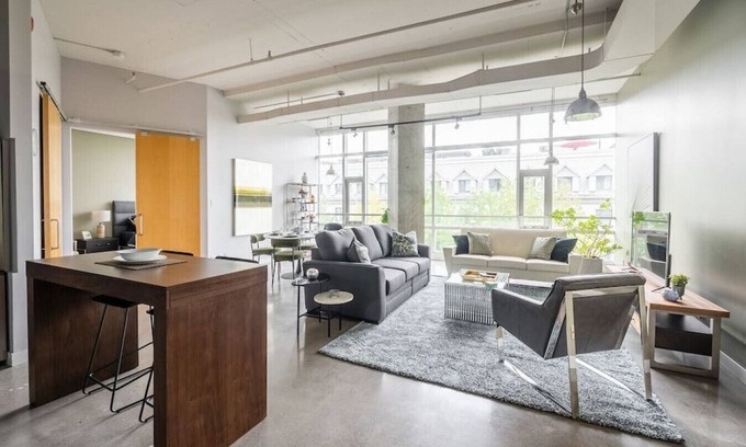 Fashion District Apartment | Stylish and Modern 1BR Industrial Loft!