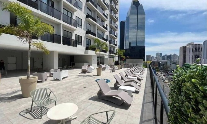 Panama City Apartment | Stylish Apartment in the heart of Panama City 1Bed 2 Full Bath