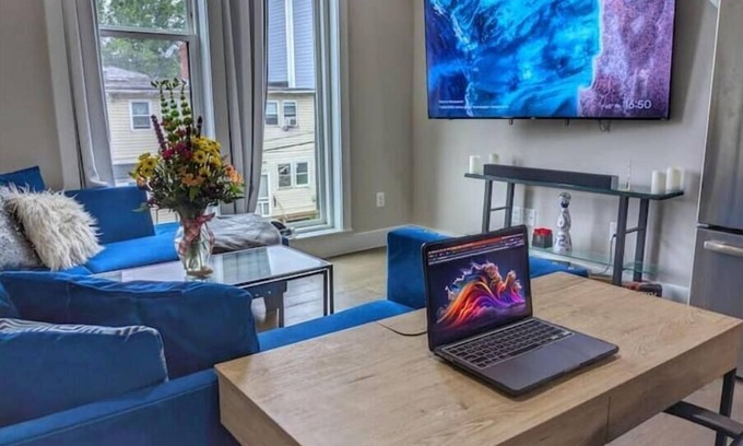 Trinidad Condo | Stylish Apt 2 blks from H Street in Washington DC!