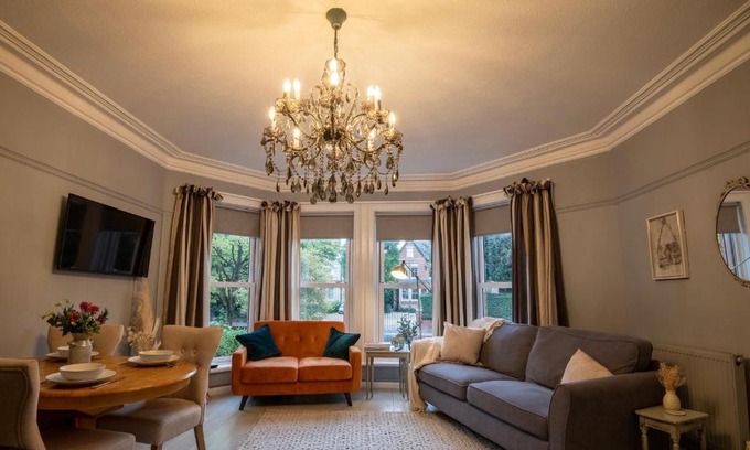 Hereford Apartment | Stylish Central 2 Bedroom Apartment