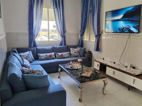 Achakkar Apartment | Stylish Coastal Stay with Panoramic Sea Views