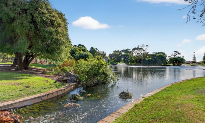 Rockingham Apartment | Stylish Corporate Stay with Wi-Fi & Parking