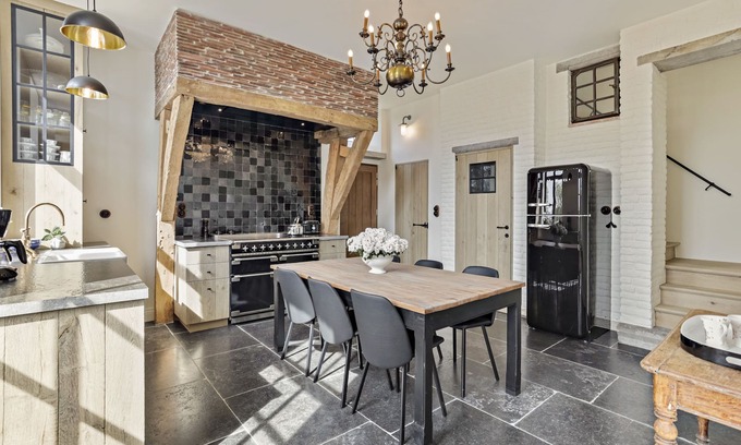 Merchtem House | Stylish country house near Brussels