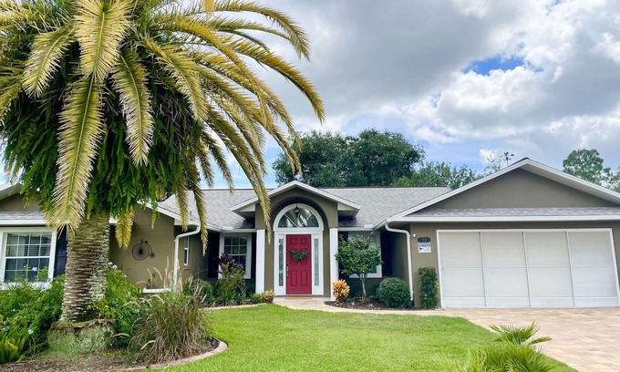Palm Harbor House | Stylish Family Retreat with Heated Pool, Bikes & More Near Parks & Beaches