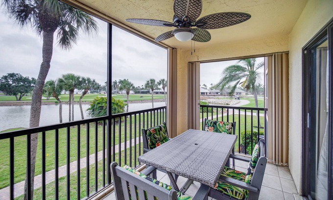 Iona Condo | Stylish Fort Myers Condo ~ 2 Mi to Beaches!