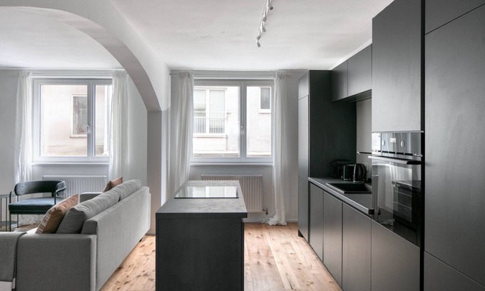 Josefstadt Apartment | Stylish Josefstadt 3BR w/Elevator, Fully Furnished, by Blueground