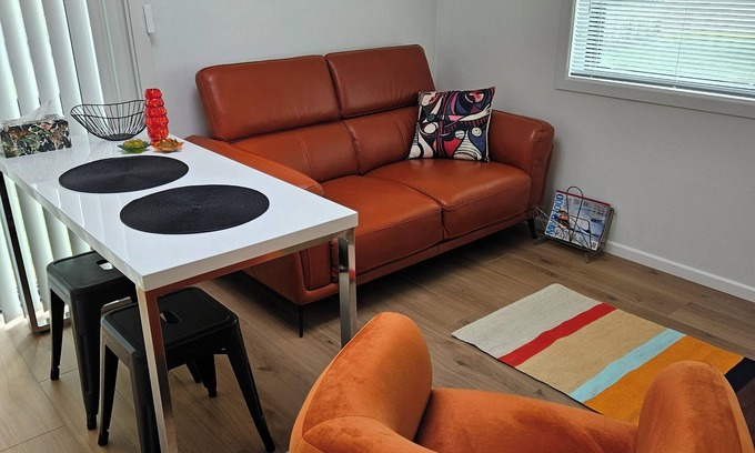 Otumoetai Apartment | Stylish light filled apartment in quiet street. 15 min to the Mount beaches!