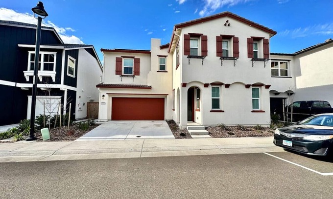 Rocklin House | Stylish & Modern Retreat in Rocklin