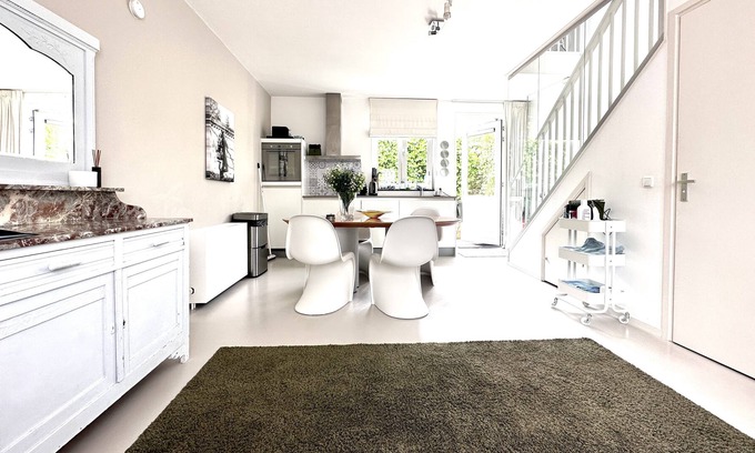 Loenen Apartment | Stylish place in a pittoresk village near Amsterdam
