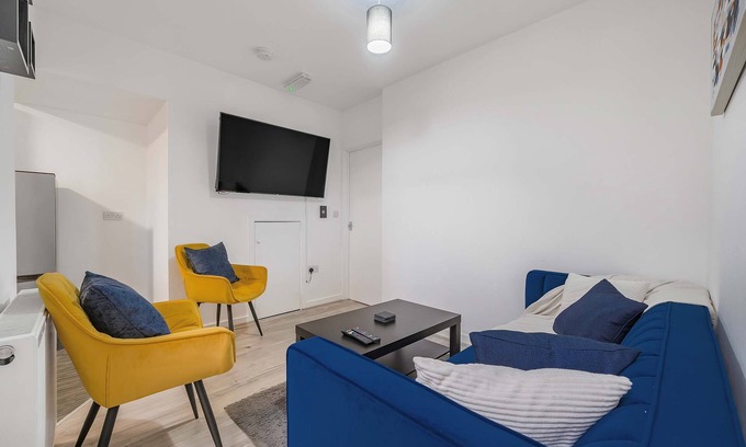 Liverpool House | Stylish & Quirky home in Liverpool - Free Parking
