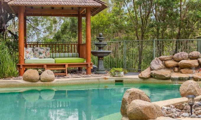 Moorina Apartment | Stylish rural retreat on the foothills of Mt. Mee