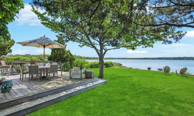 Tuckahoe House | Stylish Southampton Waterfront Escape: Private Beach, Panoramic Bay Views &.