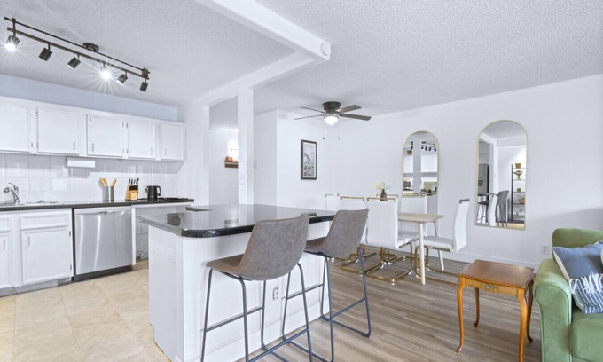 Beltline Apartment | Stylish Suite at Stampede w/Free Parking, AC