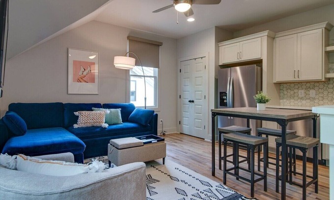 Greenwood House | Stylish Townhouse in East Nashville