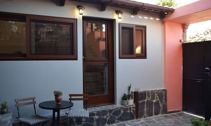Nafplion City Centre Cabin | Su Casa Studio in the heart of Nafplio's old town