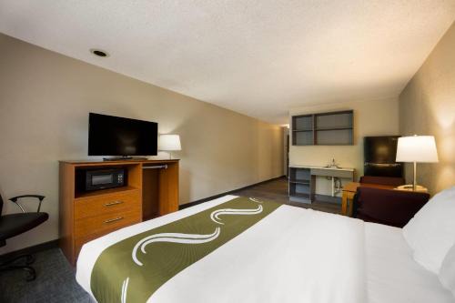 Canon City Hotel | Suburban Studios Canon City