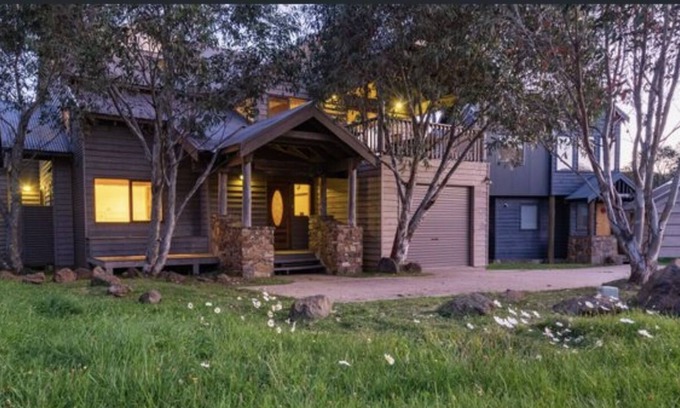 Dargo House | Sugarloaf, alpine-getaways