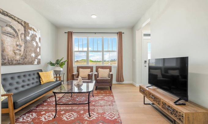 Southeast Calgary House | SugarSnap Sanctuary 4Bdrms, AC, Brand New Home