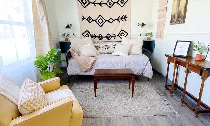 Sault Ste. Marie Apartment | Suite 105 | 1 Bed/1bath + Living & Kitchen , Cozy and eclectic Sault Ste. Marie Suite