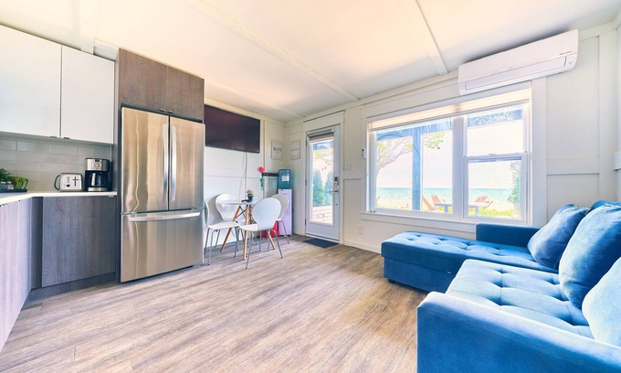 Wainfleet Cottage | Suite 208: Beautiful 1-Bedroom Beachfront Suite
