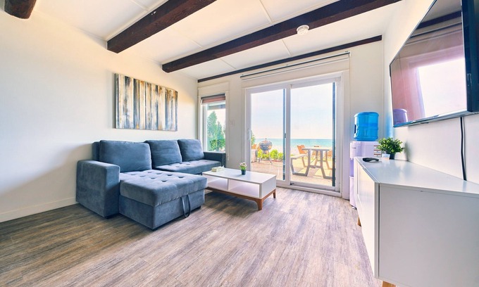 Wainfleet Cottage | Suite 210: Beautiful 3-Bedroom Beachfront Townhouse