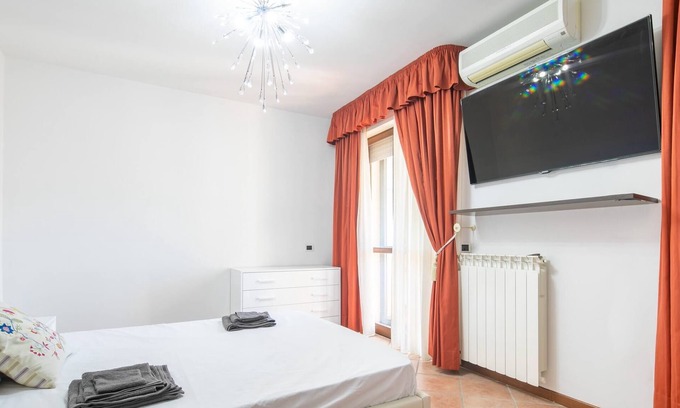 Prato Apartment | Suite a Prato con 2 balconi