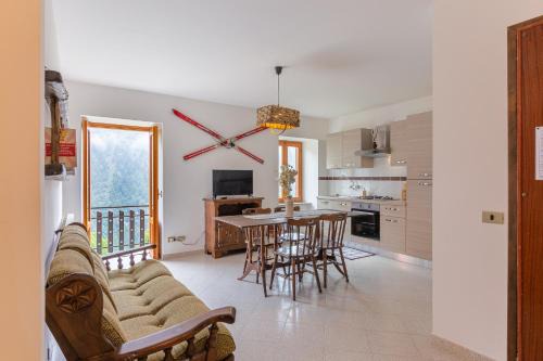Casteldelfino Apartment | Suite Bertines Panoramica - Borgata di montagna