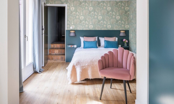 Nogent-le-Roi Apartment | Suite Brut Nature with private terrace