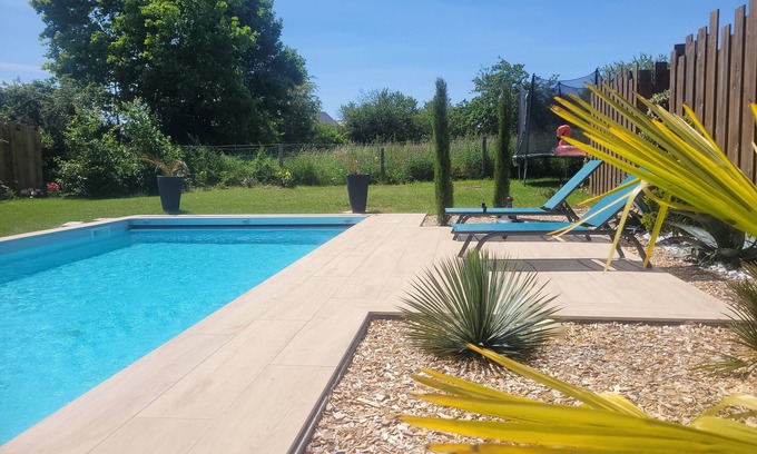 Rouillon Bed & Breakfast | Suite Dans Villa Avec Piscine au Calme Proche du Circuit des 24h du Mans