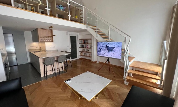 Saint-Denis Apartment | SUITE DELUXE au carré cathédrale en HYPERCENTRE Saint Denis