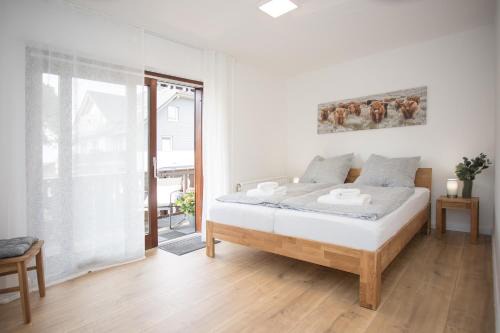 Winterberg Apartment | Suite Deluxe for 5 - 2 Bedrooms - Free Private Parking - 5 Min to Slopes - Terrace