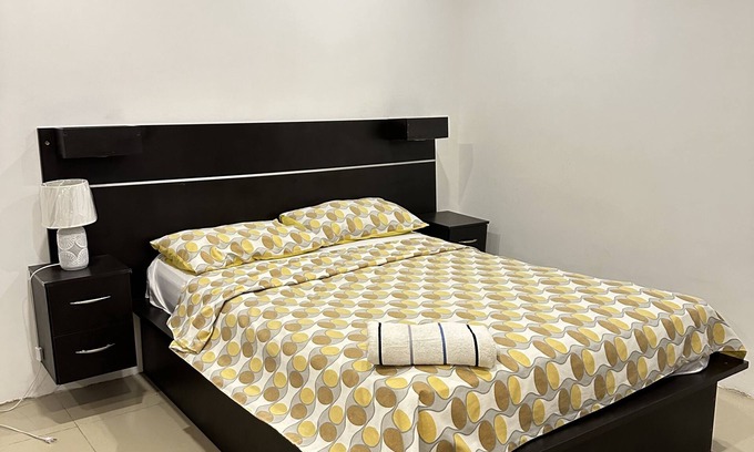Kennedy Apartment | Suite en Bosque de la Alborada Cómoda Para Pareja, Familias o Corporativo